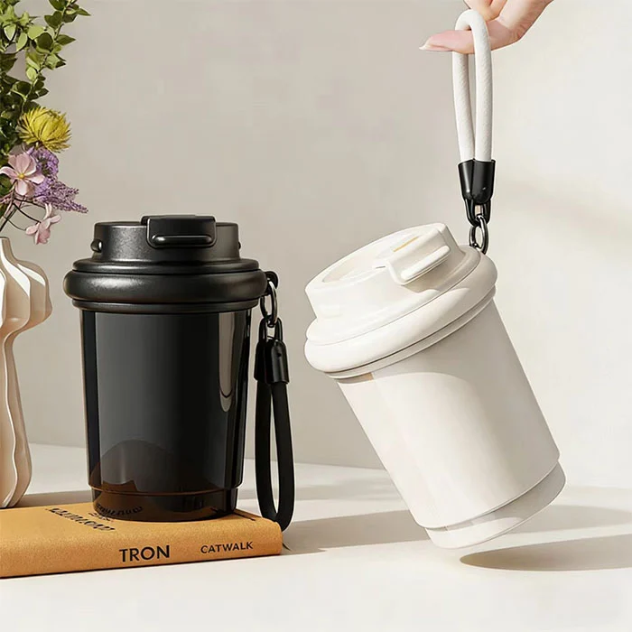 လျှပ်ကာ Tumbler ကို အေးအောင်ထားပါ။